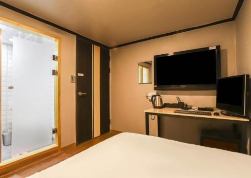 Hotel Grim Jongno Сеул Екстер'єр фото